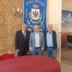 COMISO: Gal Valli del Golfo, Confcommercio Comiso e Vittoria a confronto con i responsabili nell’incontro tenutosi nell’aula consiliare del palazzo di Città casmeneo